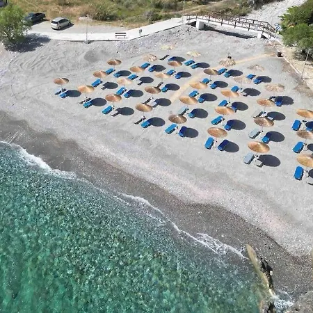Zoi Koutsourás